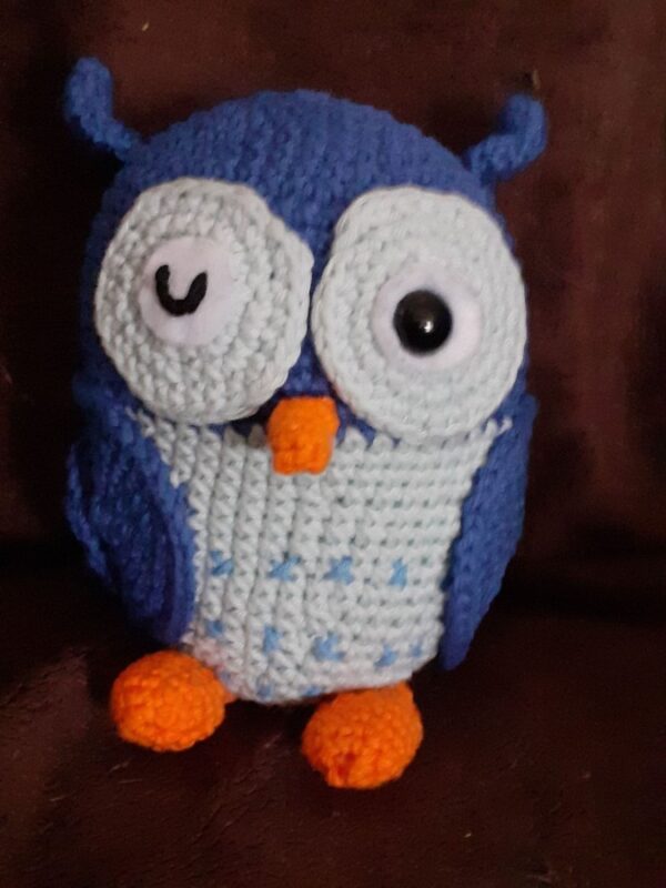 Jip Le Hibou bleu crocheté