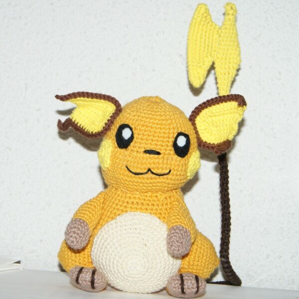 Raikou Peluche crochetée main en coton amigurumi